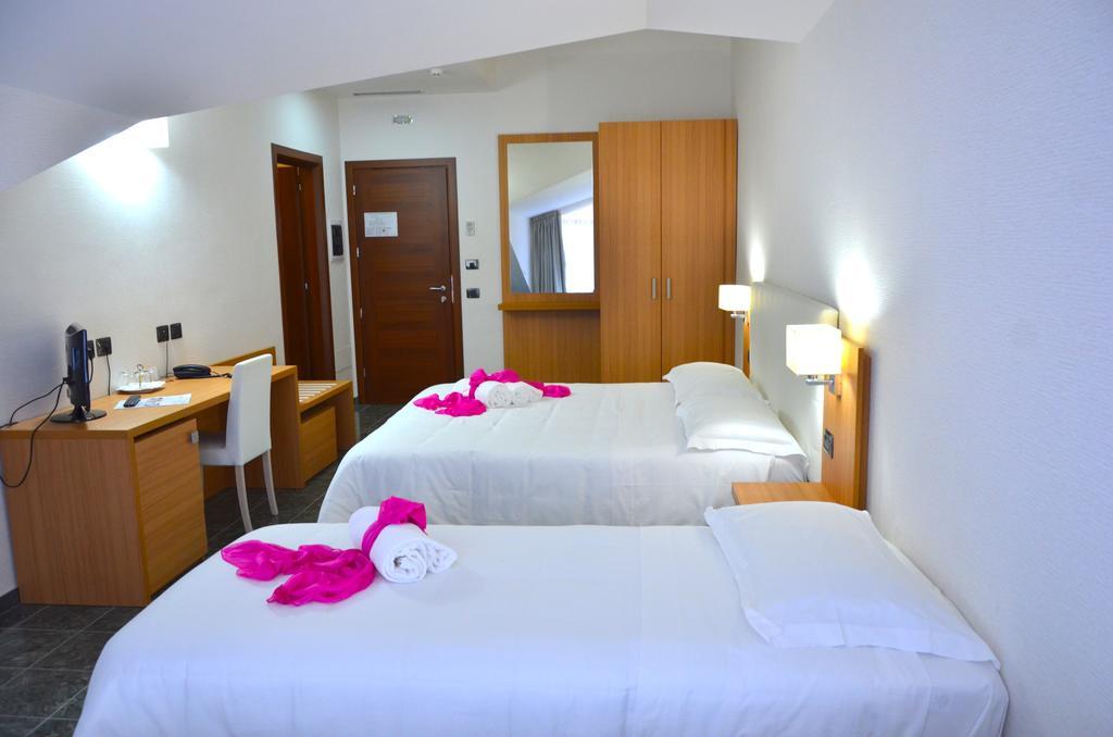 Vea Resort Hotel ميركاتو سان سيفيرينو الغرفة الصورة