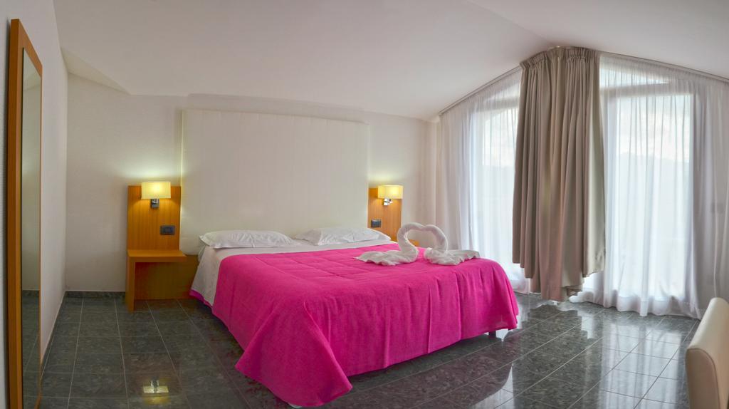 Vea Resort Hotel ميركاتو سان سيفيرينو الغرفة الصورة