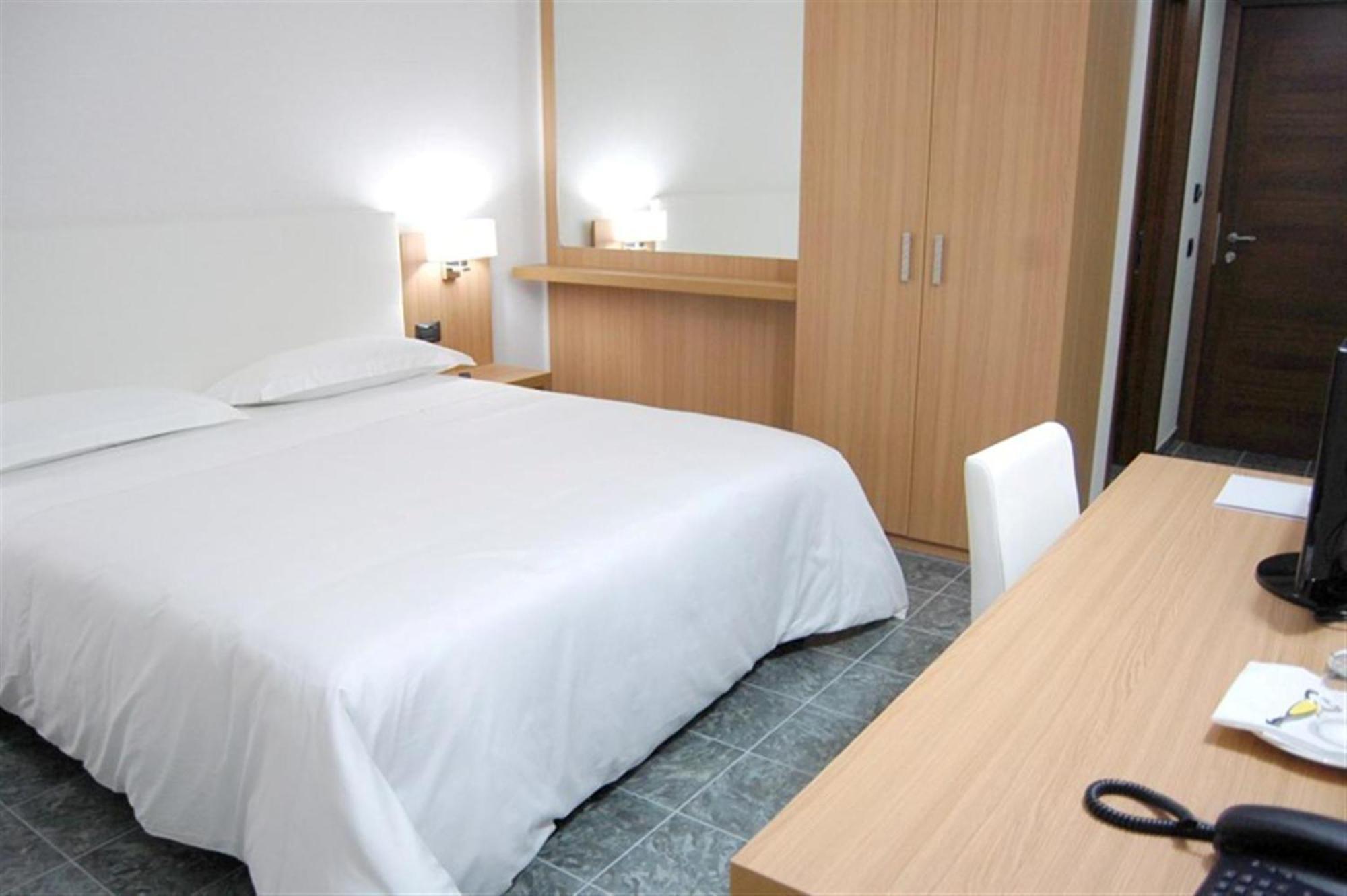 Vea Resort Hotel ميركاتو سان سيفيرينو المظهر الخارجي الصورة